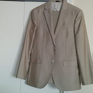 Men's suit